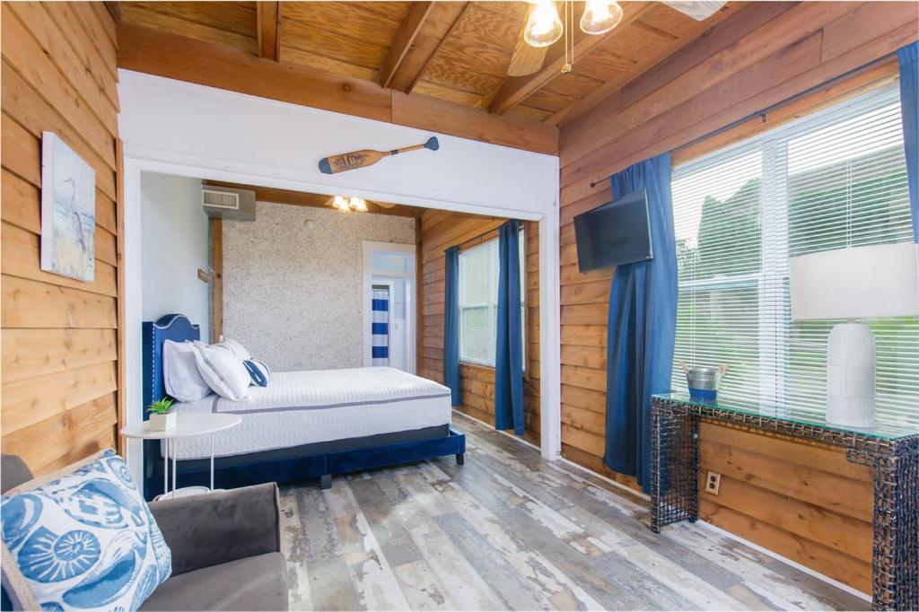 Darien Dockside Inn Экстерьер фото