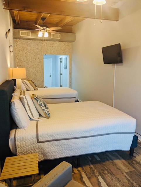 Darien Dockside Inn Экстерьер фото